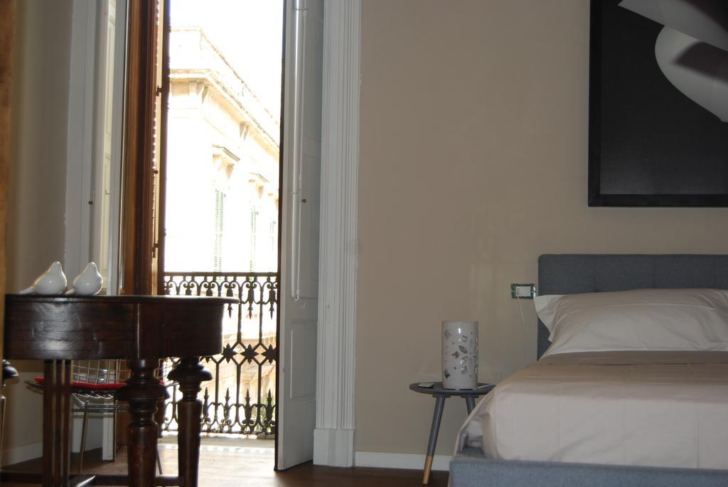 مبيت وإفطار ليتشي Palazzo Del Centro الغرفة الصورة